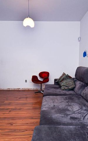 Casa à venda com 314m², 7 quartos e 4 vagas Casa à venda com 314m², 7 quartos e 4 vagasSala de Tv