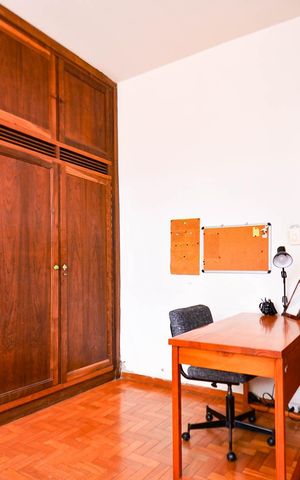 Casa à venda com 314m², 7 quartos e 4 vagas Casa à venda com 314m², 7 quartos e 4 vagasQuarto4/ suite