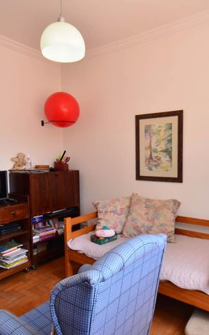 Casa à venda com 314m², 7 quartos e 4 vagas Casa à venda com 314m², 7 quartos e 4 vagasQuarto1