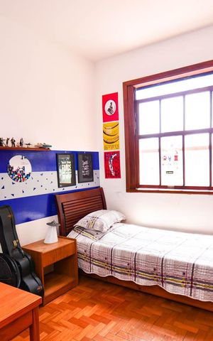 Casa à venda com 314m², 7 quartos e 4 vagas Casa à venda com 314m², 7 quartos e 4 vagasQuarto3