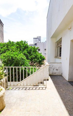 Casa à venda com 314m², 7 quartos e 4 vagas Casa à venda com 314m², 7 quartos e 4 vagasArea privativa