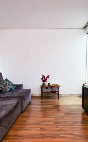Casa à venda com 314m², 7 quartos e 4 vagas Casa à venda com 314m², 7 quartos e 4 vagasSala de Tv