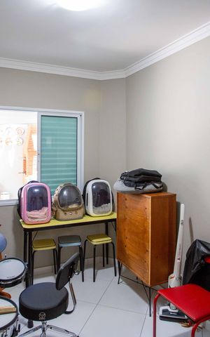 Casa à venda com 237m², 4 quartos e 5 vagasQuarto de Serviço