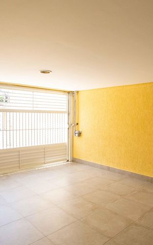 Casa à venda com 237m², 4 quartos e 5 vagasGaragem