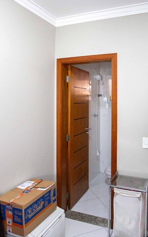 Casa à venda com 237m², 4 quartos e 5 vagasQuarto de Serviço