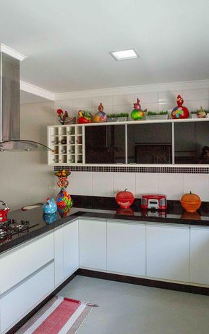 Casa à venda com 237m², 4 quartos e 5 vagasCozinha