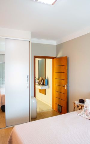 Casa à venda com 237m², 4 quartos e 5 vagasQuarto Suite 1