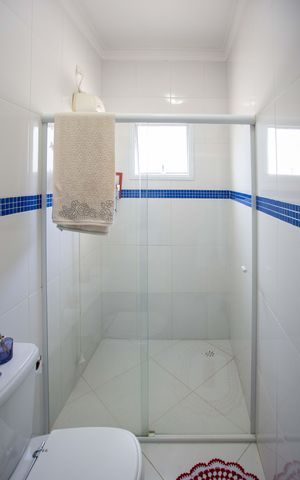 Casa à venda com 237m², 4 quartos e 5 vagasBanheiro da Suíte 2