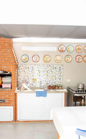 Casa à venda com 237m², 4 quartos e 5 vagasEspaço Gourmet