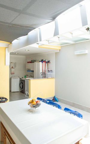 Casa à venda com 237m², 4 quartos e 5 vagasEspaço Gourmet