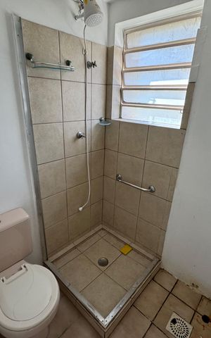 Apartamento para alugar com 42m², 2 quartos e sem vaga Apartamento para alugar com 42m², 2 quartos e sem vagaBanheiro