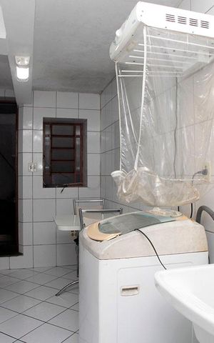 Apartamento à venda com 77m², 2 quartos e sem vagaCozinha + Área de Serviço 1
