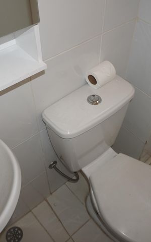 Casa à venda com 203m², 3 quartos e 2 vagasBanheiro de serviço