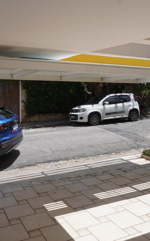 Casa à venda com 203m², 3 quartos e 2 vagasEntrada e estacionamento