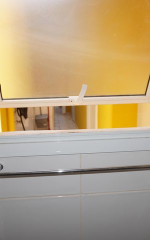 Casa à venda com 203m², 3 quartos e 2 vagasBanheiro de serviço