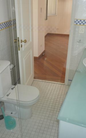 Casa à venda com 203m², 3 quartos e 2 vagasBanheiro da Suíte 1