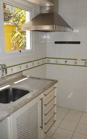 Casa à venda com 203m², 3 quartos e 2 vagasCozinha