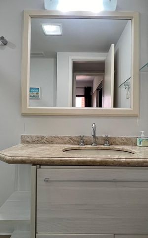 Studio para alugar com 34m², 1 quarto e 1 vaga Studio para alugar com 34m², 1 quarto e 1 vagaBanheiro da Suíte