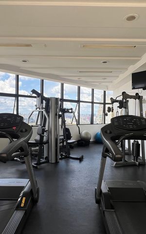 Studio para alugar com 34m², 1 quarto e 1 vaga Studio para alugar com 34m², 1 quarto e 1 vagaAcademia