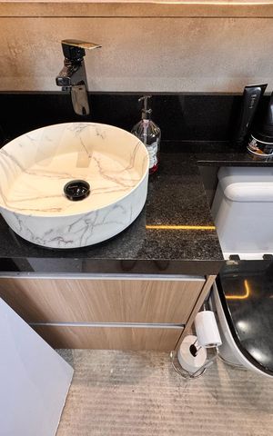 Apartamento à venda com 65m², 2 quartos e 2 vagas Apartamento à venda com 65m², 2 quartos e 2 vagasBanheiro da Suíte