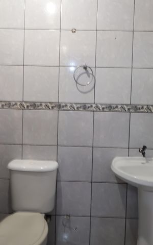 Casa à venda com 340m², 4 quartos e 4 vagasBanheiro Casa 2