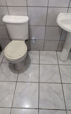 Casa à venda com 340m², 4 quartos e 4 vagasBanheiro Casa 2