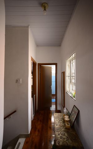 Casa à venda com 102m², 3 quartos e 1 vagaCorredor