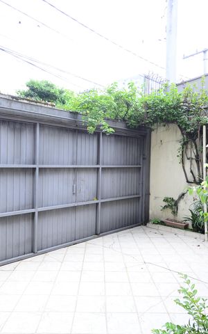Casa à venda com 102m², 3 quartos e 1 vagaGaragem