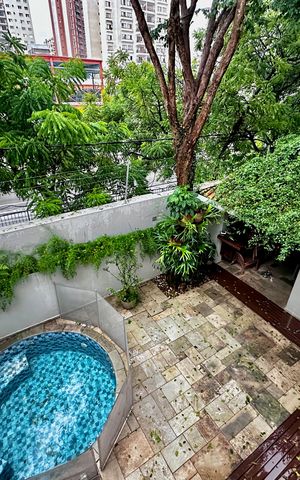 Casa de condomínio à venda com 224m², 4 quartos e 5 vagas Casa de condomínio à venda com 224m², 4 quartos e 5 vagasVista Suíte 1