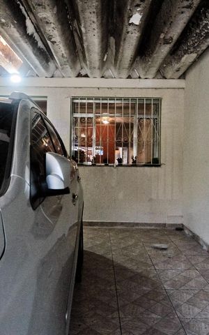 Casa à venda com 90m², 2 quartos e 1 vaga Casa à venda com 90m², 2 quartos e 1 vagaGaragem