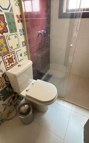Casa de condomínio para alugar com 750m², 4 quartos e 3 vagas Casa de condomínio para alugar com 750m², 4 quartos e 3 vagasBanheiro 2