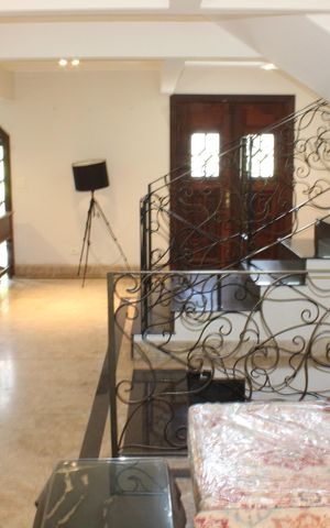 Casa de condomínio para alugar com 750m², 4 quartos e 3 vagasSala