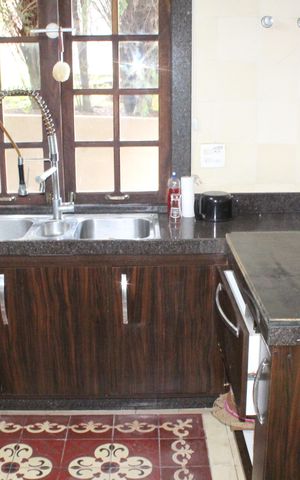 Casa de condomínio para alugar com 750m², 4 quartos e 3 vagasCozinha