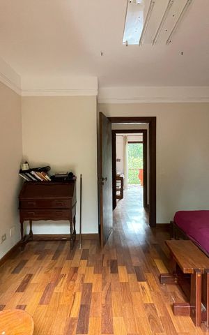 Casa de condomínio para alugar com 750m², 4 quartos e 3 vagas Casa de condomínio para alugar com 750m², 4 quartos e 3 vagasQuarto 2