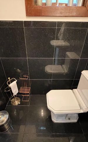 Casa de condomínio para alugar com 750m², 4 quartos e 3 vagas Casa de condomínio para alugar com 750m², 4 quartos e 3 vagasLavabo