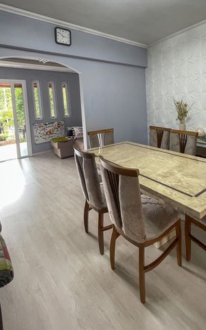 Casa para alugar com 164m², 3 quartos e 3 vagas Casa para alugar com 164m², 3 quartos e 3 vagasSala de Jantar