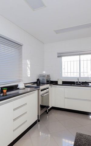 Casa para alugar com 175m², 3 quartos e 3 vagasCozinha
