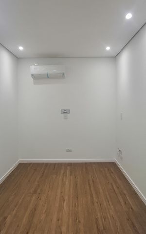 Casa para alugar com 160m², 4 quartos e 2 vagas Casa para alugar com 160m², 4 quartos e 2 vagasQuarto 1