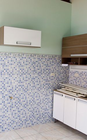 Casa à venda com 321m², 5 quartos e 3 vagas Casa à venda com 321m², 5 quartos e 3 vagascozinha varanda