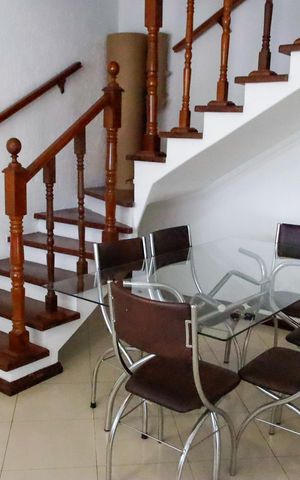 Casa à venda com 321m², 5 quartos e 3 vagas Casa à venda com 321m², 5 quartos e 3 vagasSala de Jantar