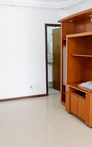 Casa à venda com 321m², 5 quartos e 3 vagas Casa à venda com 321m², 5 quartos e 3 vagassala