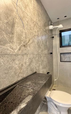 Casa de condomínio à venda com 180m², 4 quartos e 2 vagas Casa de condomínio à venda com 180m², 4 quartos e 2 vagasSuíte 4 - Banheiro