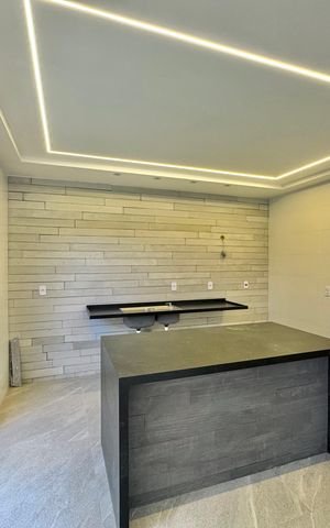 Casa de condomínio à venda com 180m², 4 quartos e 2 vagas Casa de condomínio à venda com 180m², 4 quartos e 2 vagasCozinha