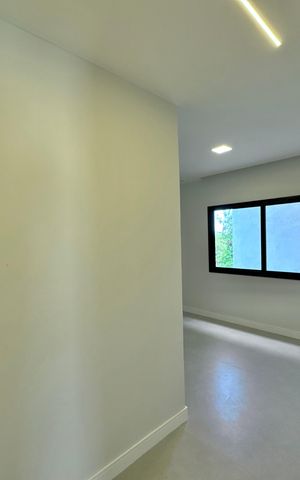 Casa de condomínio à venda com 180m², 4 quartos e 2 vagas Casa de condomínio à venda com 180m², 4 quartos e 2 vagasSuíte 3