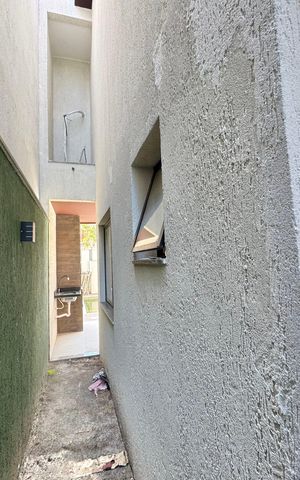 Casa de condomínio à venda com 180m², 4 quartos e 2 vagas Casa de condomínio à venda com 180m², 4 quartos e 2 vagasÁrea externa