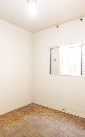 Casa para alugar com 182m², 3 quartos e 3 vagas Casa para alugar com 182m², 3 quartos e 3 vagasQuarto 2