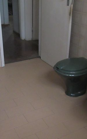 Casa à venda com 175m², 3 quartos e 2 vagasBanheiro