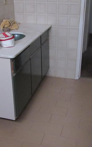Casa à venda com 175m², 3 quartos e 2 vagasBanheiro