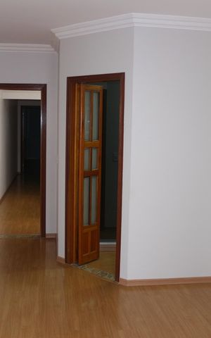 Casa à venda com 253m², 3 quartos e 5 vagasSuíte 1