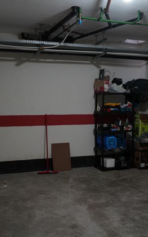 Casa de condomínio à venda com 217m², 3 quartos e 2 vagasGaragem
